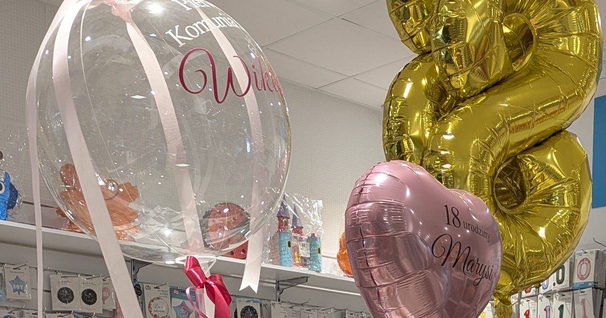 Balony personalizowane z helem w sklepie juppi — balon bubble z napisem, różowe serce z napisem i złote cyfry 18