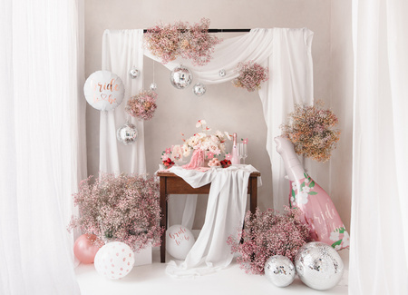 Toppery na tort Kwiaty 13-14,5 cm 8 szt.