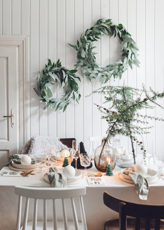 Świeca świąteczna choinka ciemny zielony na Boże Narodzenie 10 cm