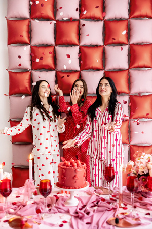 Płatki róż czerwone 100 szt. PartyDeco