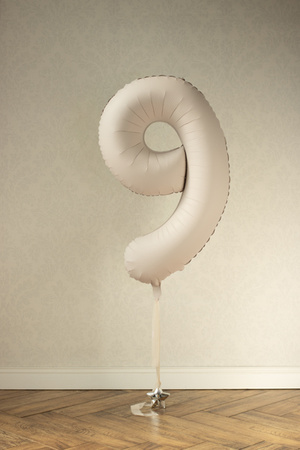 Balon foliowy Cyfra 9 jasny beż 86 cm