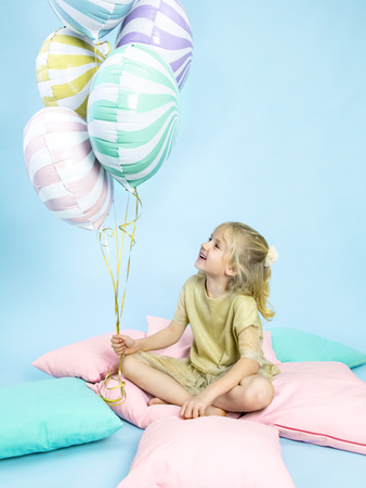Balon foliowy Cukierek jasnoróżowy 35 cm