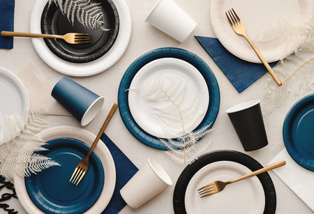 Talerzyki papierowe, czarny, 23cm (1 op. / 6 szt.)