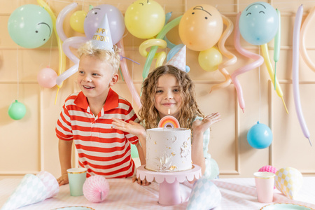 Balony lateksowe Buźki mix 30 cm 6 szt.