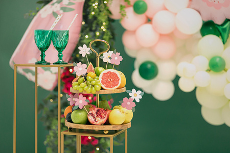 Toppery na tort Kwiaty 13-14,5 cm 8 szt.